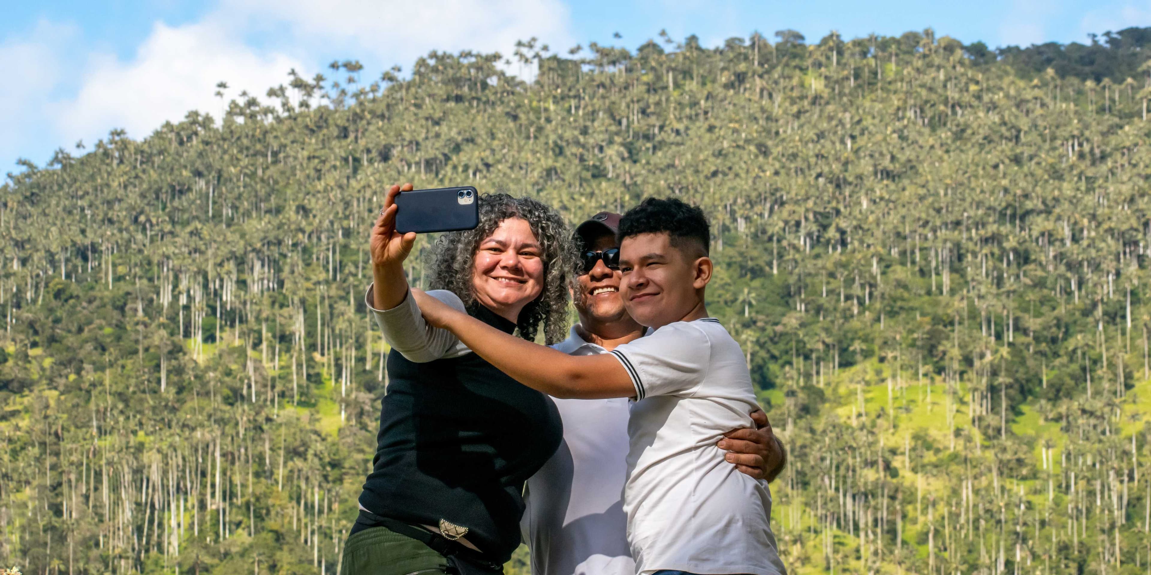 Bosque de Palma de Cera y Termales en Toche