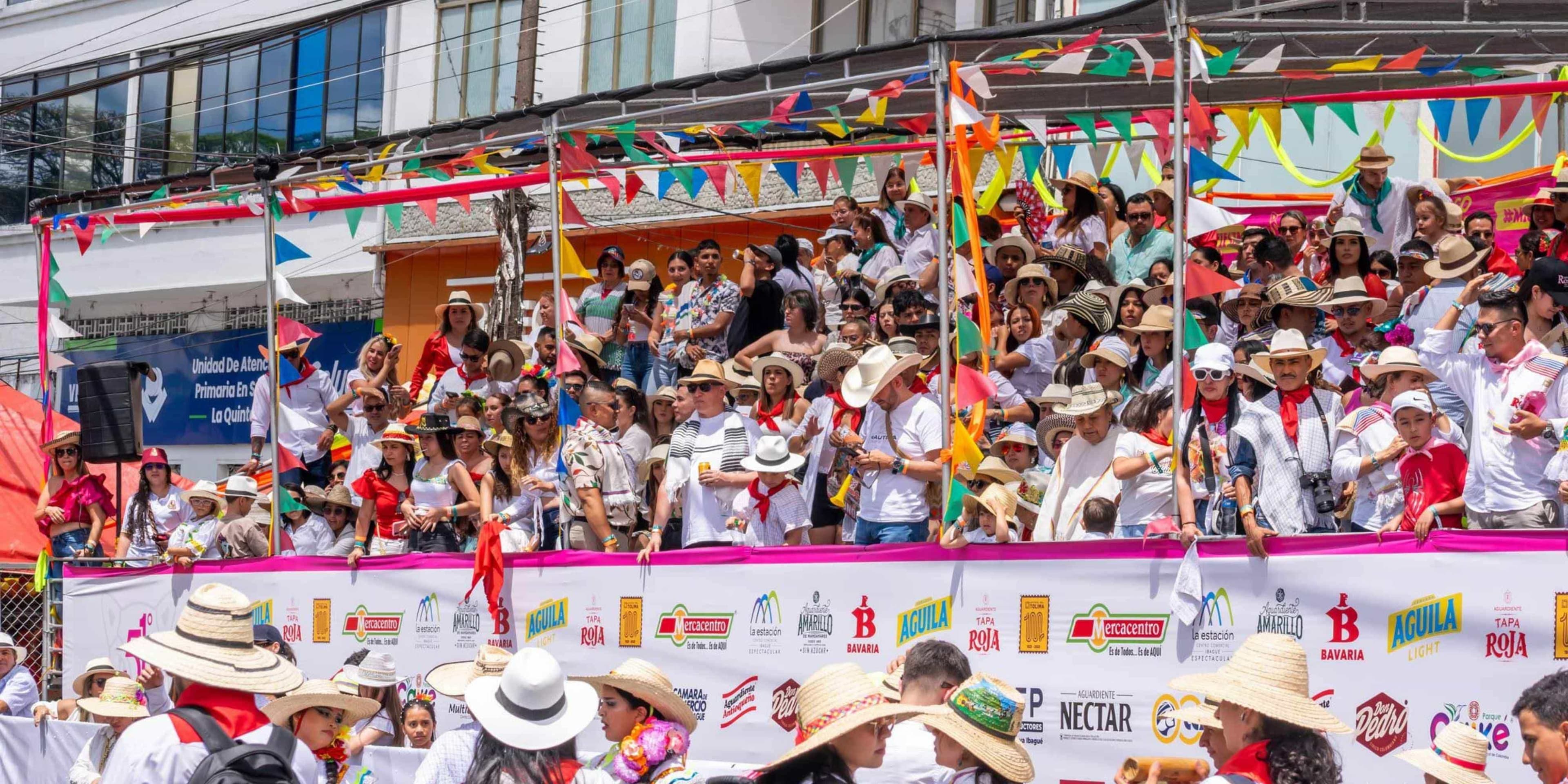 Pasaporte San Juanero: Del palco al baile