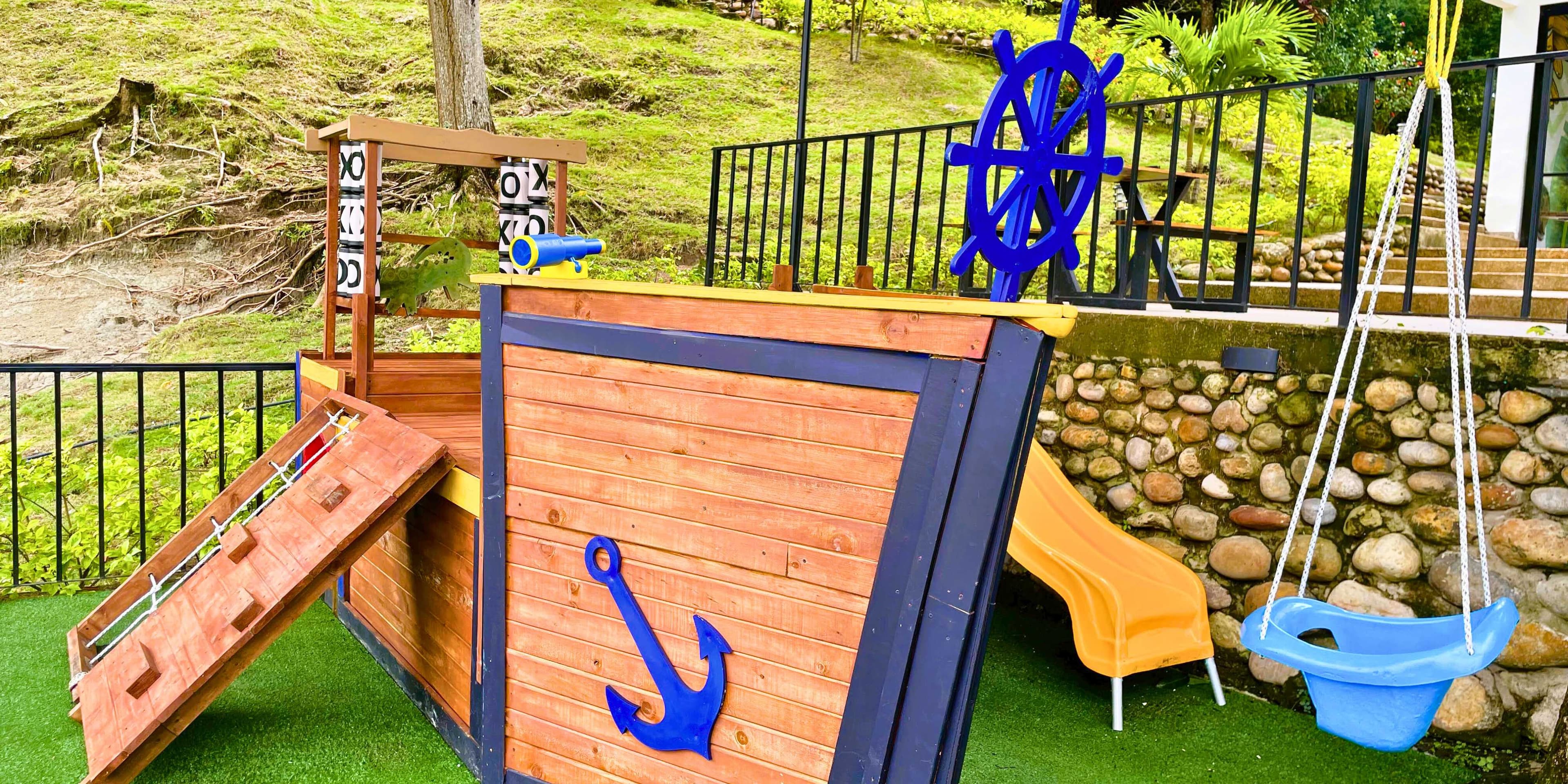 Santa Elena Lake House