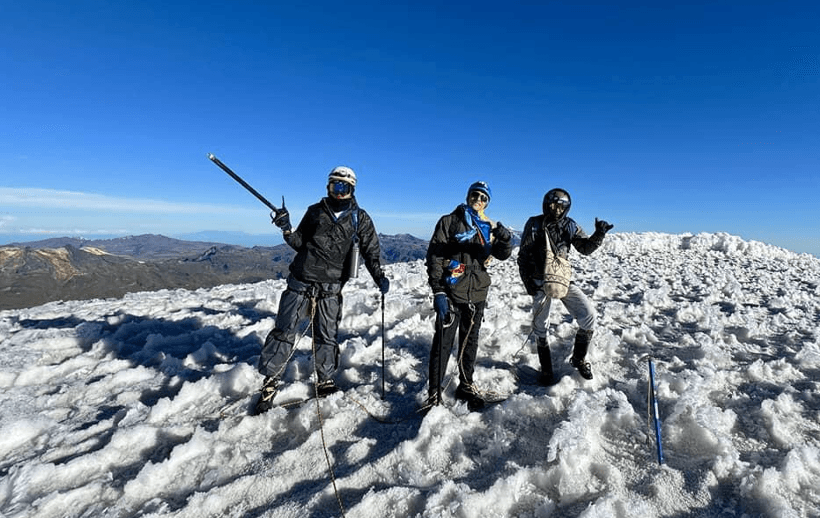 Cumbre Dulima: Cruzando la Cordillera