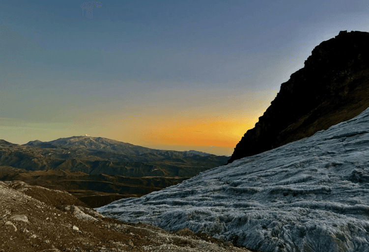 Cumbre Dulima: Cruzando la Cordillera