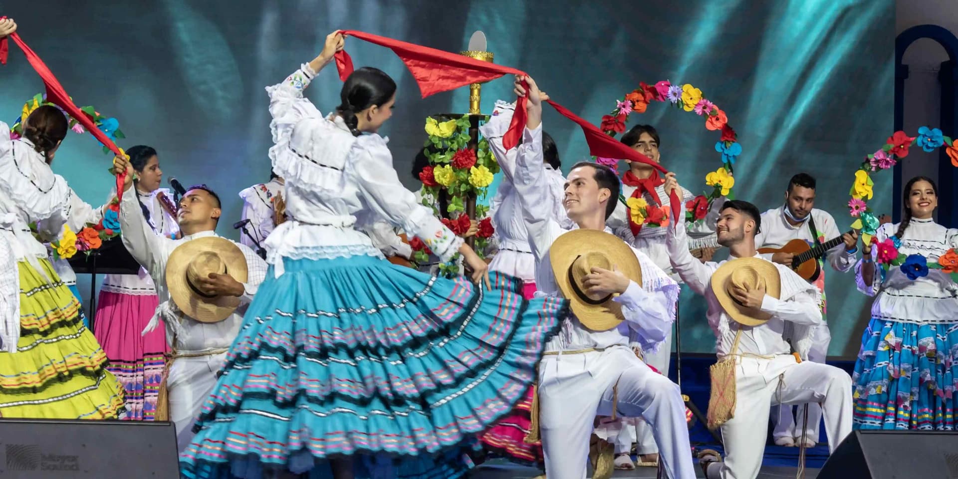 Entre Reinas y Sombreros – Ibagué Folclórico